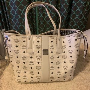 MCM Medium Liz reversible visetos leather shopper